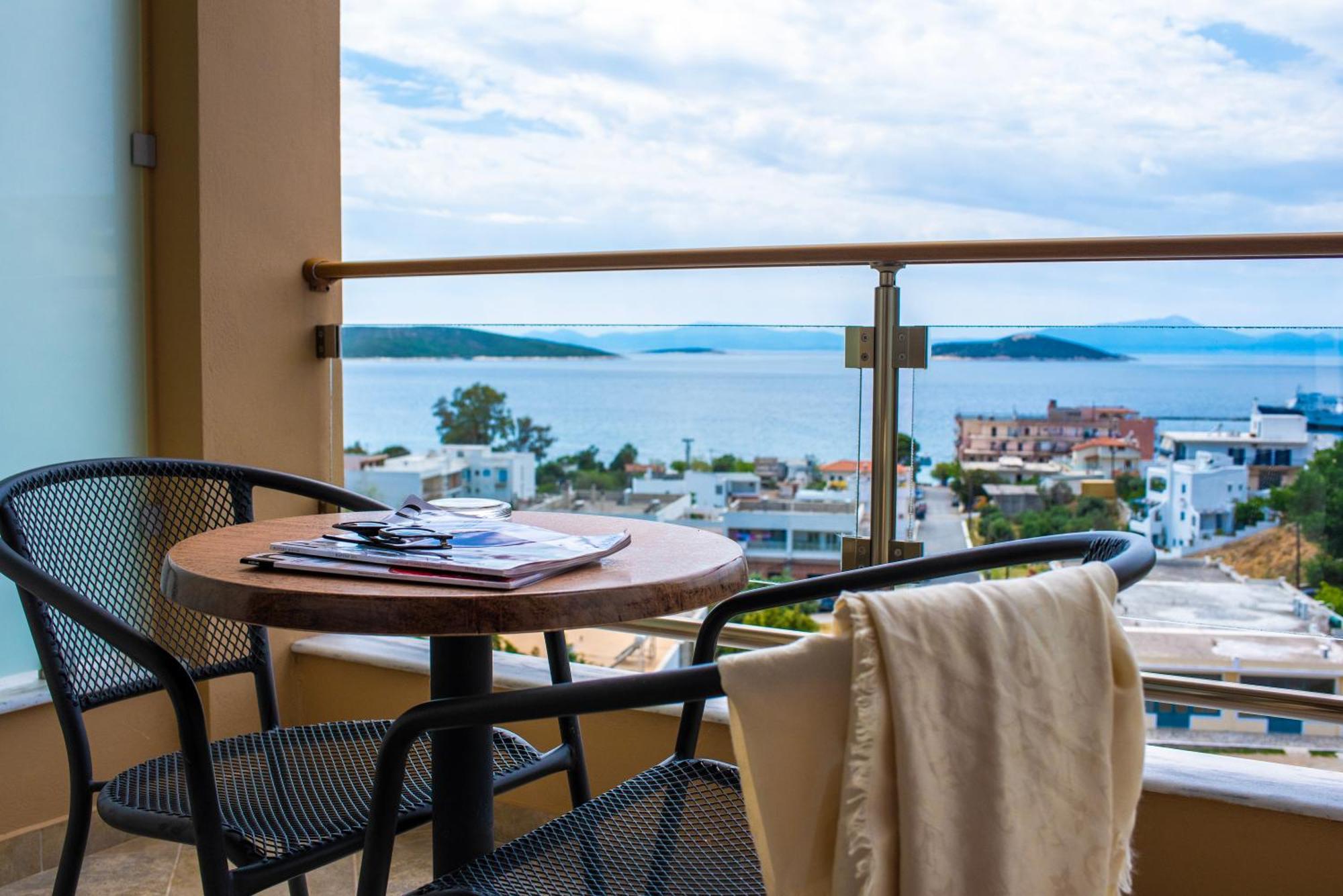 Evia &