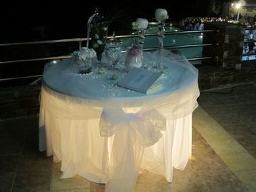 Evia & 3*